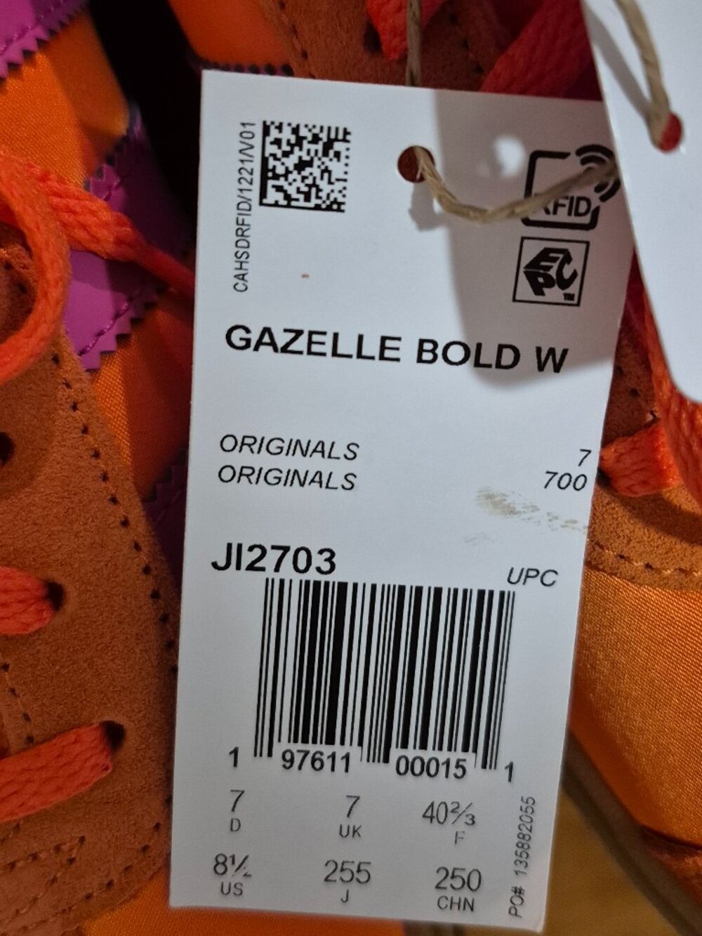 ADIDAS SNEAKERS - SIXE 8 1/2 US  - NWT - Picture 5 of 6